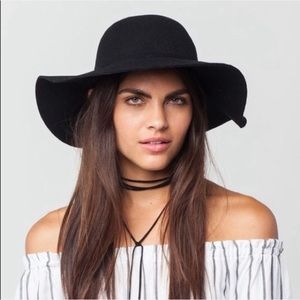D&Y Black Wool Floppy Hat